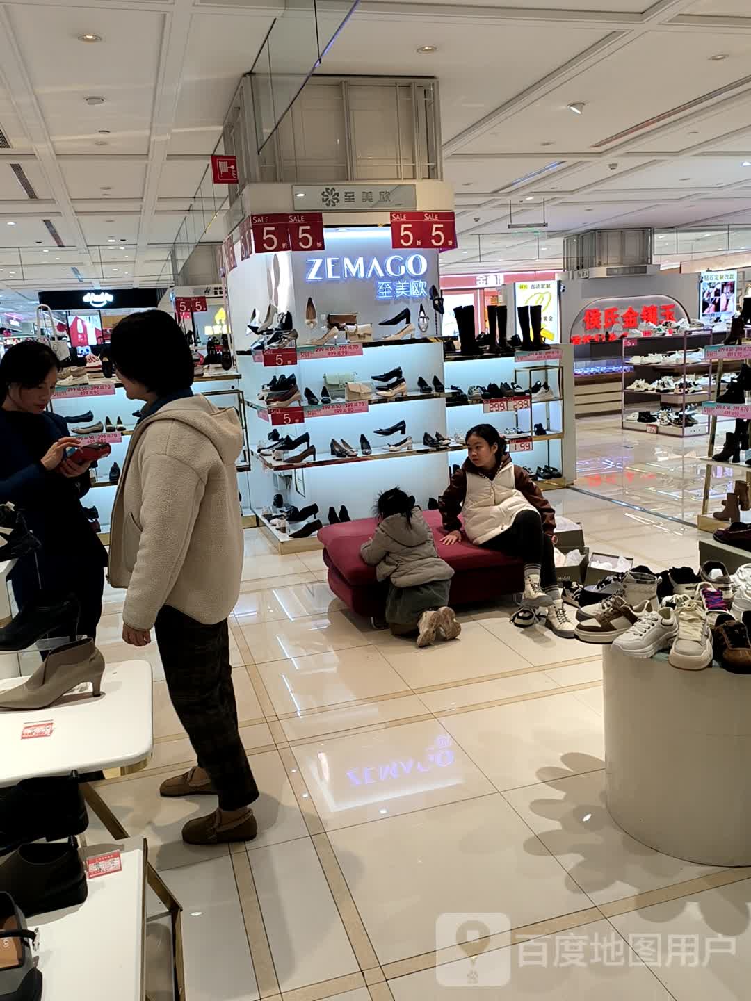 丹尼斯百货至美欧女鞋(政和丹尼斯百货店)