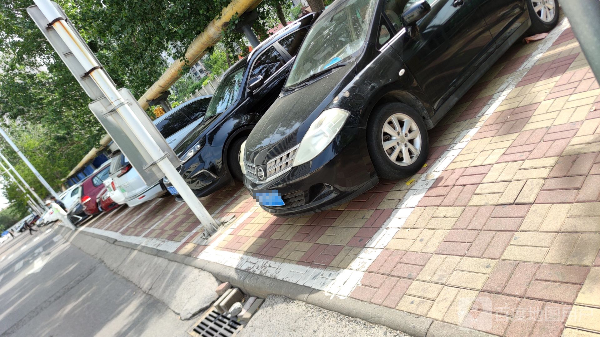 天金市人民医院-地上停车场
