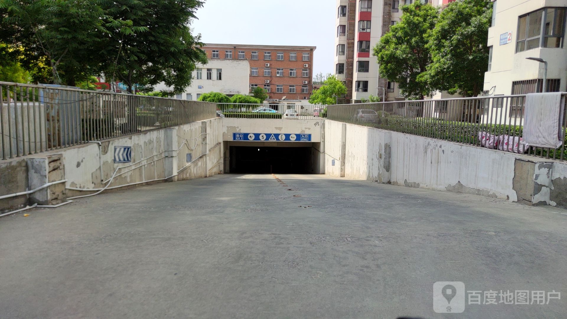 畅景家园-地下停车场