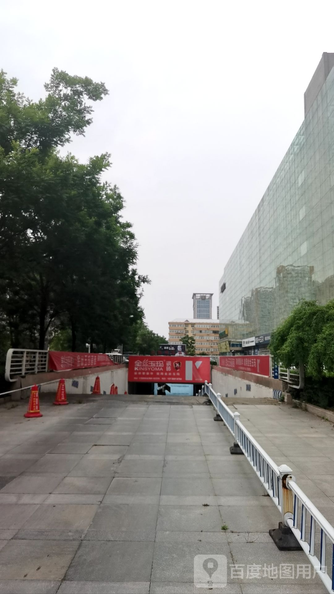 红星美凯龙(邯郸丛台商场)-地下停车场