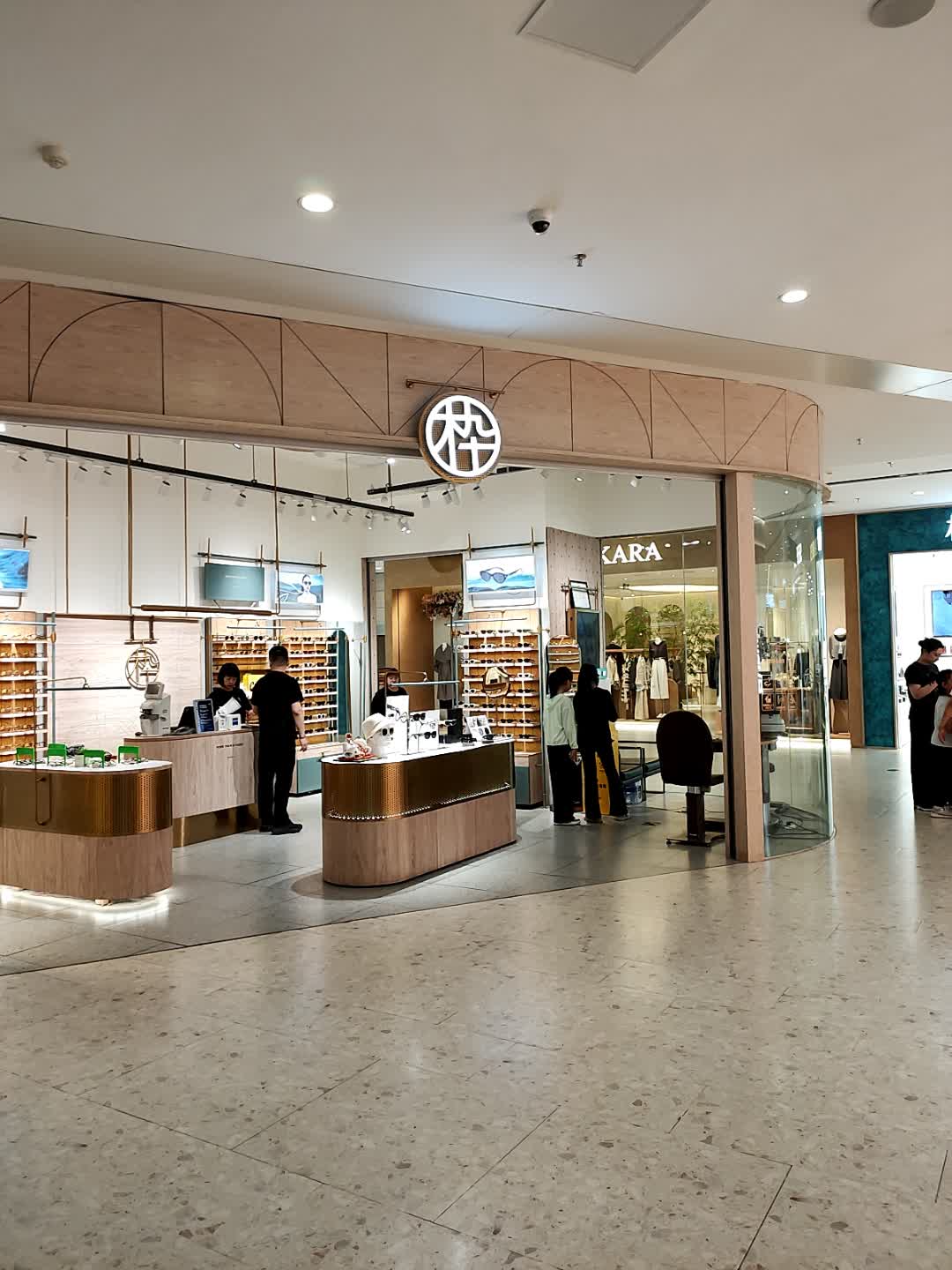 枠(鞍山华润万象汇店)