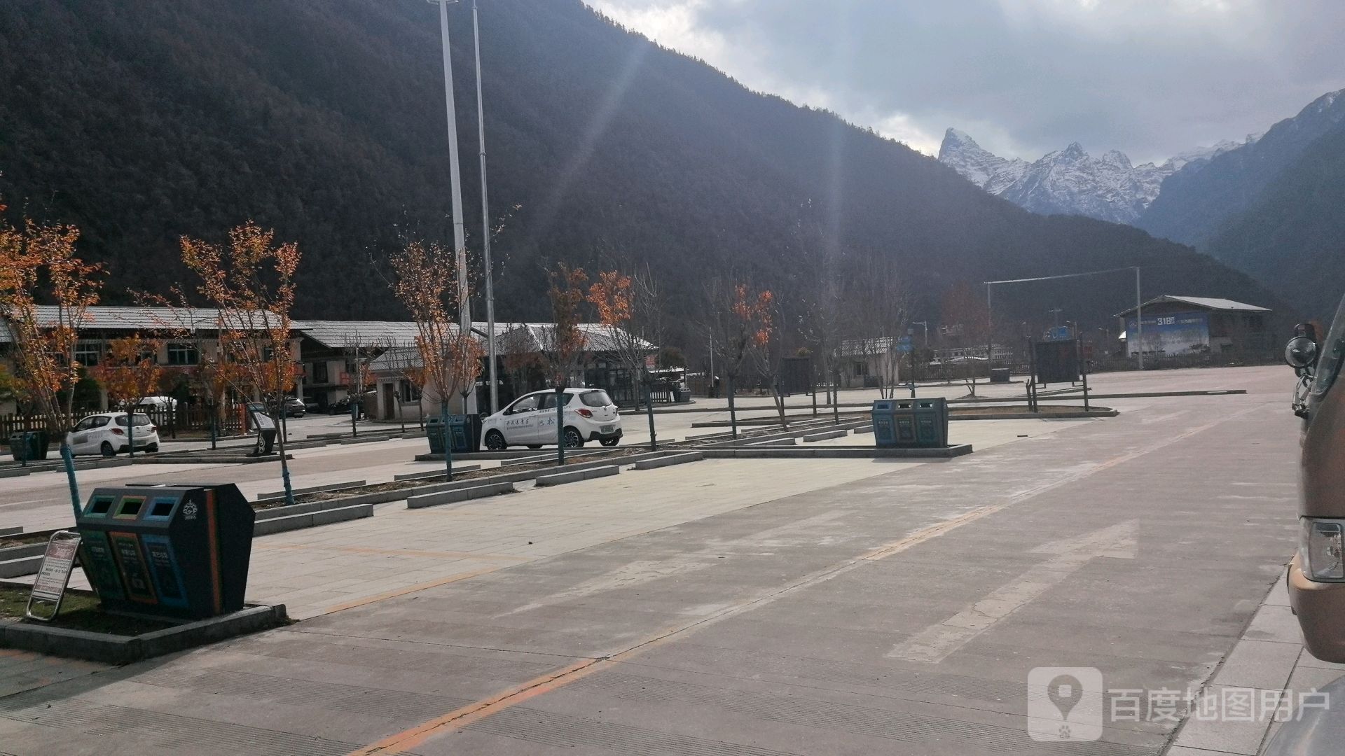 巴松措风景区-小车地上停车场