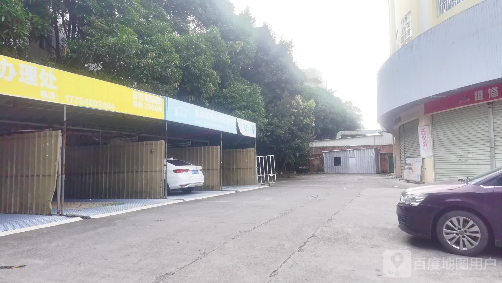 广西玉林农业学校-停车场