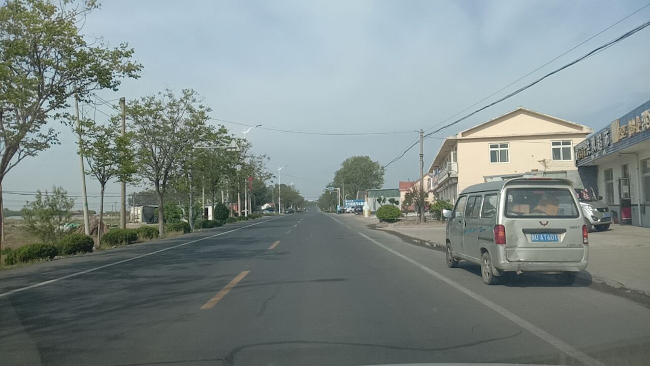洪双超市