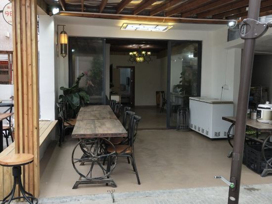 戴维斯客栈(较场尾路店)