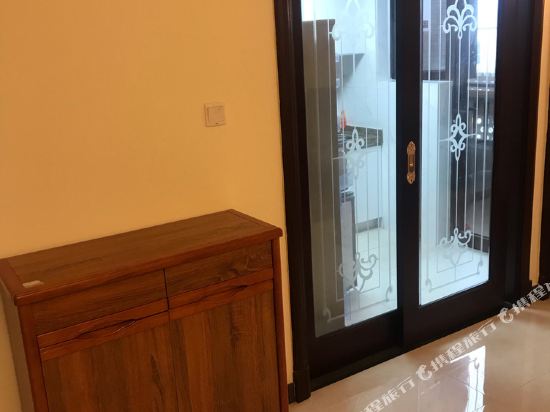 中山白乌鸦的小屋