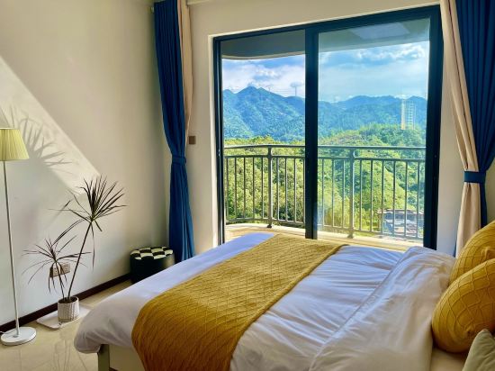 真温泉公寓(新荷塘大道分店)