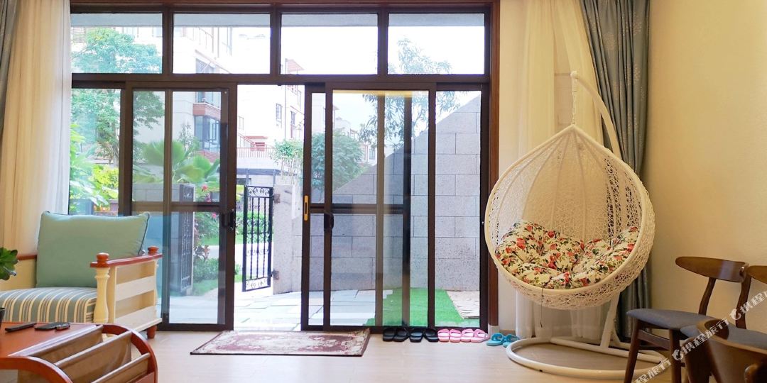 陌野民宿(万宁兴梅大道分店)