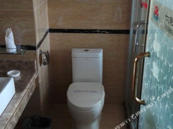 万宁太阳河商务酒店