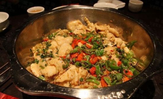 清真轩笨锅炖(黎明路店)