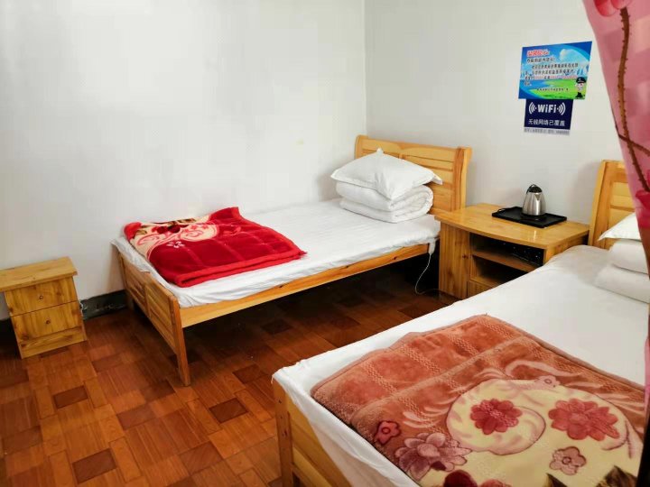 青海湖听心小屋