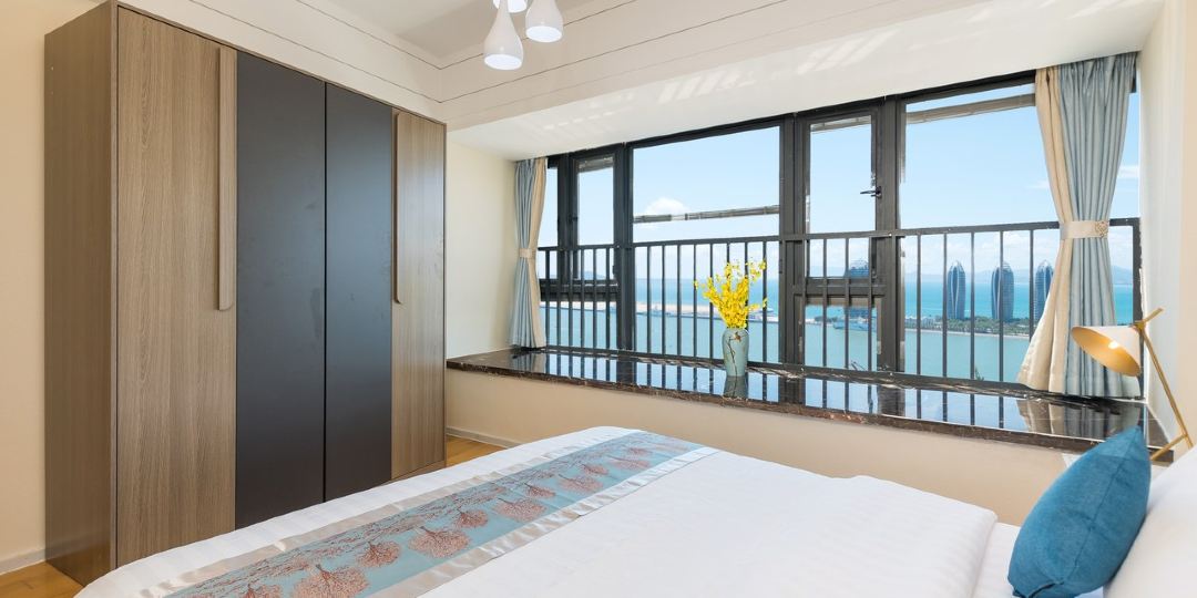 慢鹿旅居鸿洲国际游艇港中服免税店公寓(解放路分店)