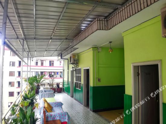 绿草地青年客栈(桂林站店)