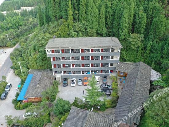 乐乐居杜鹃山庄客栈