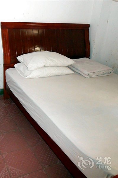 云浮罗定泷中旅社