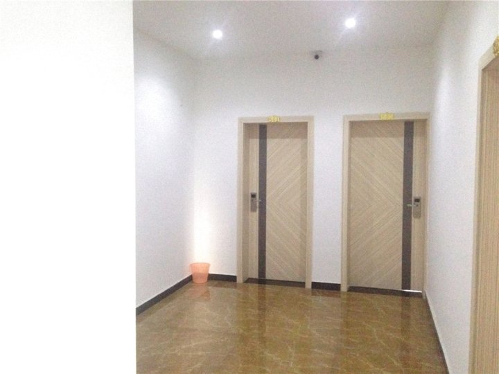 鑫悦宾馆(交通路店)