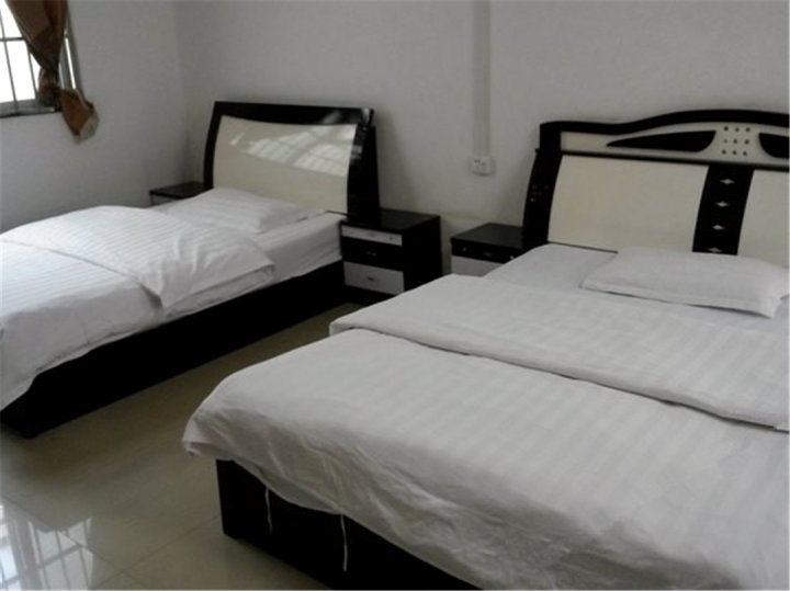 华大旅馆(银海大道店)