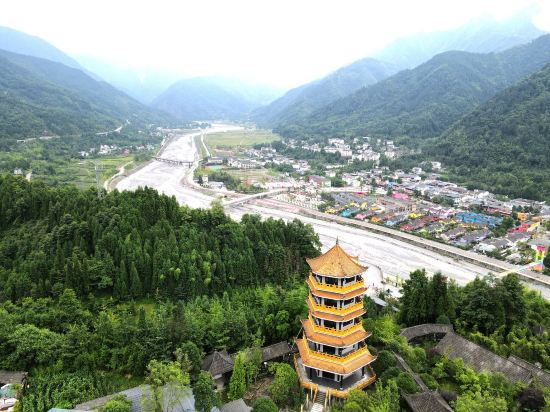 清坪悦山居民宿(绵茂公路4号分店)