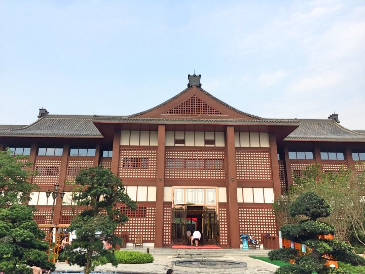 恩平恒大泉都月泉度假酒店公寓