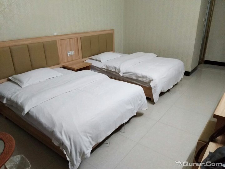 兴源商务宾馆(河池)