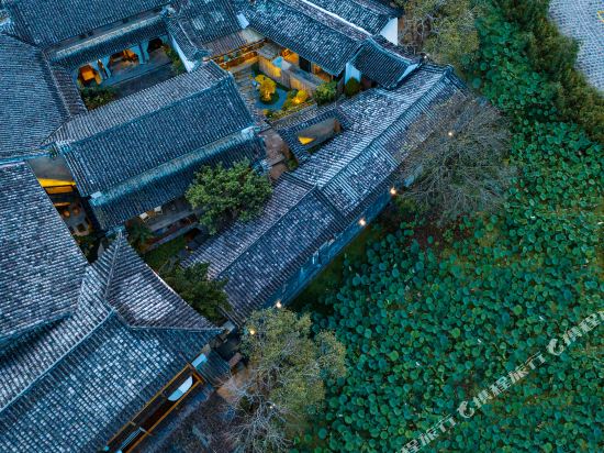 腾冲和顺古城蒲密文旅·张家大院温泉荷畔客栈
