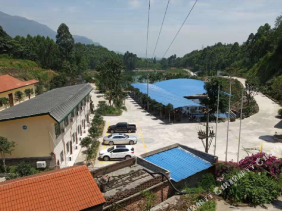 峨眉山碧湖山庄客栈