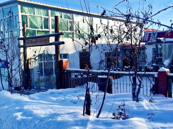 南山滑雪场客栈(规划道路分店)