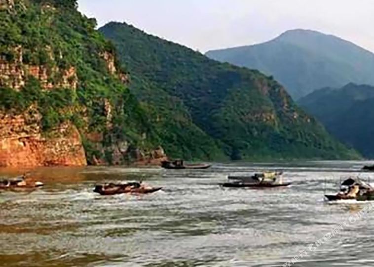 维多利宾馆(桂平市农业机械化管理局东)