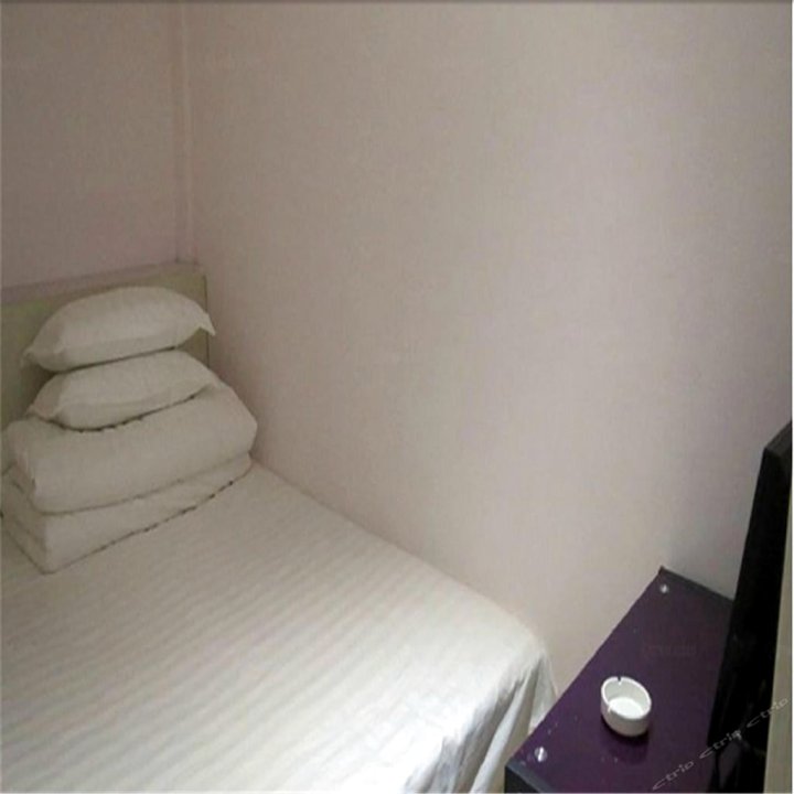 双鸭山育龙旅馆