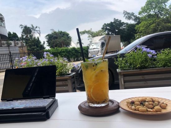 睿妮美宿RENE客栈(翠海路分店)