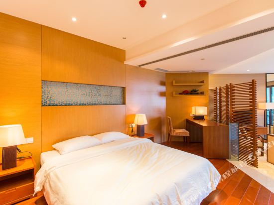 温情公寓(陵水清水湾店)