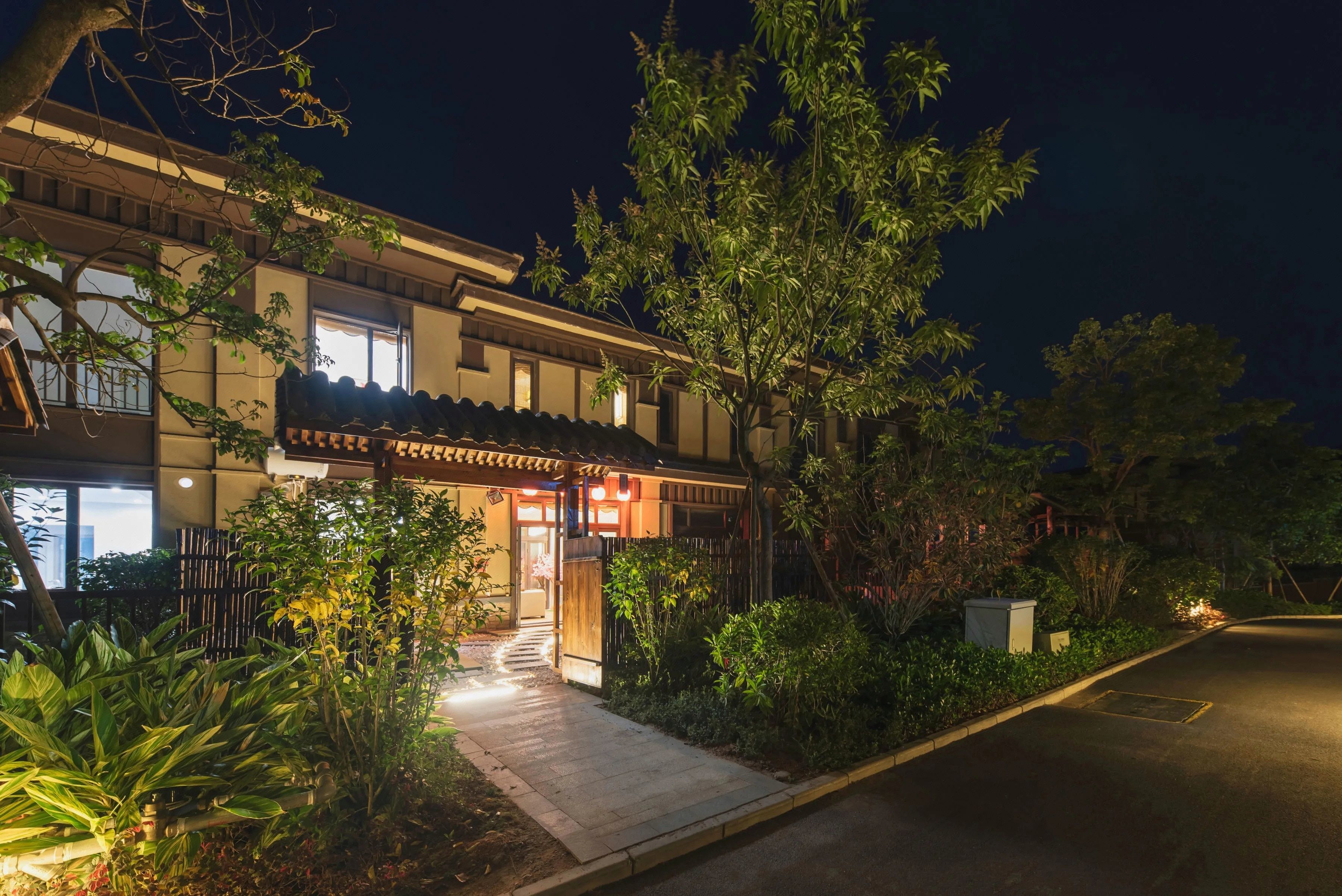 佛山温泉度假小屋(绿地拾野川店)